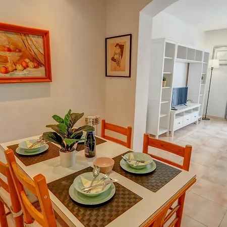 شقة Gloria By Hello Homes *